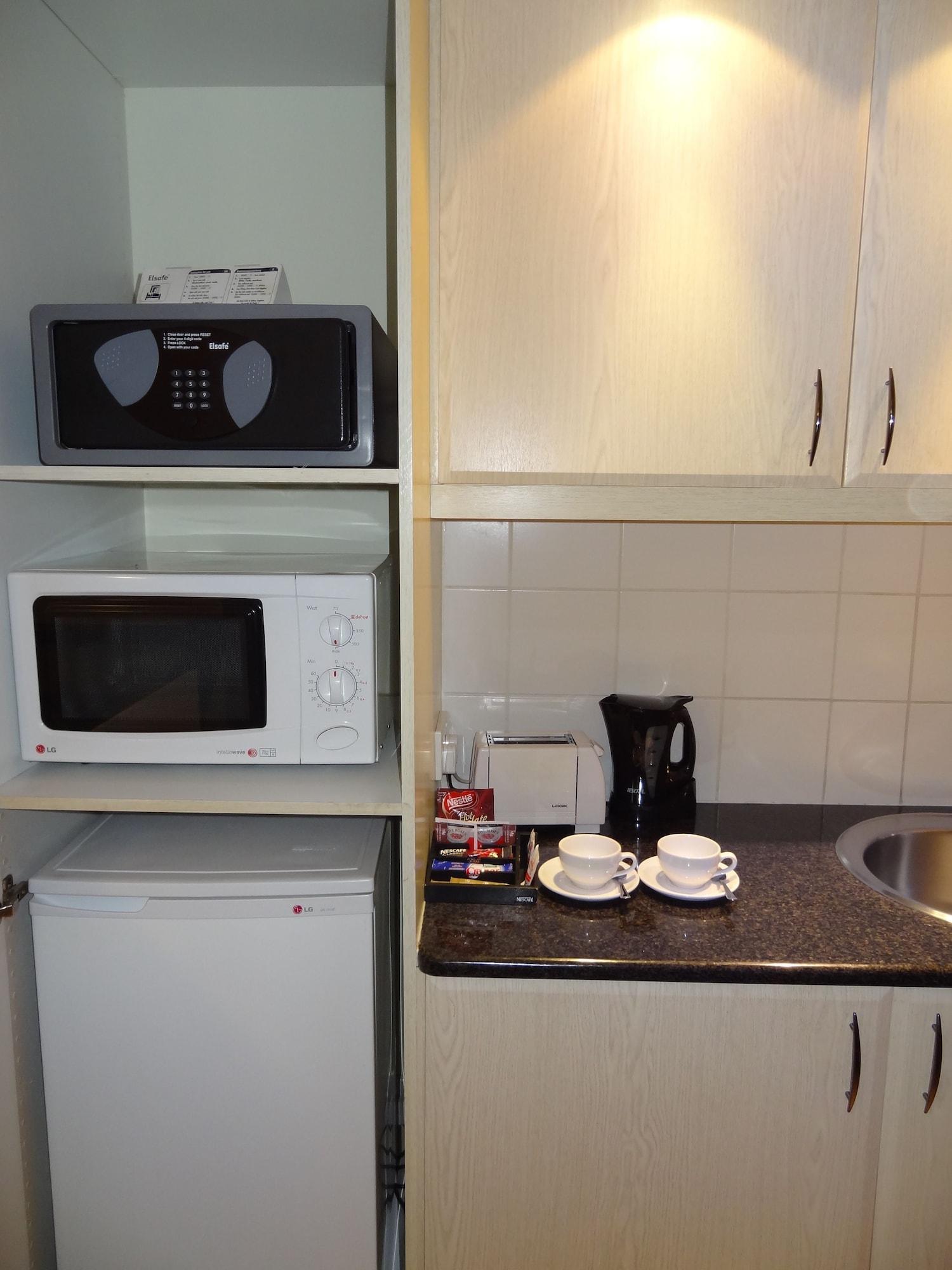 Peermont Mondior Hotel Gaborone Bagian luar foto