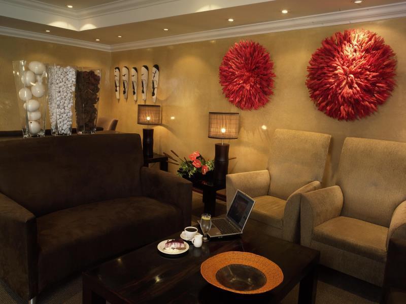 Peermont Mondior Hotel Gaborone Bagian luar foto