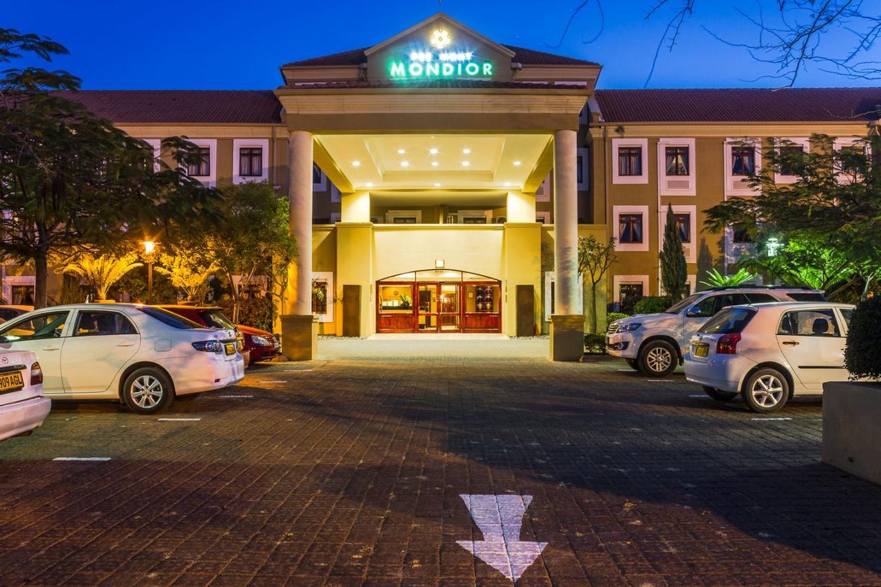 Peermont Mondior Hotel Gaborone Bagian luar foto