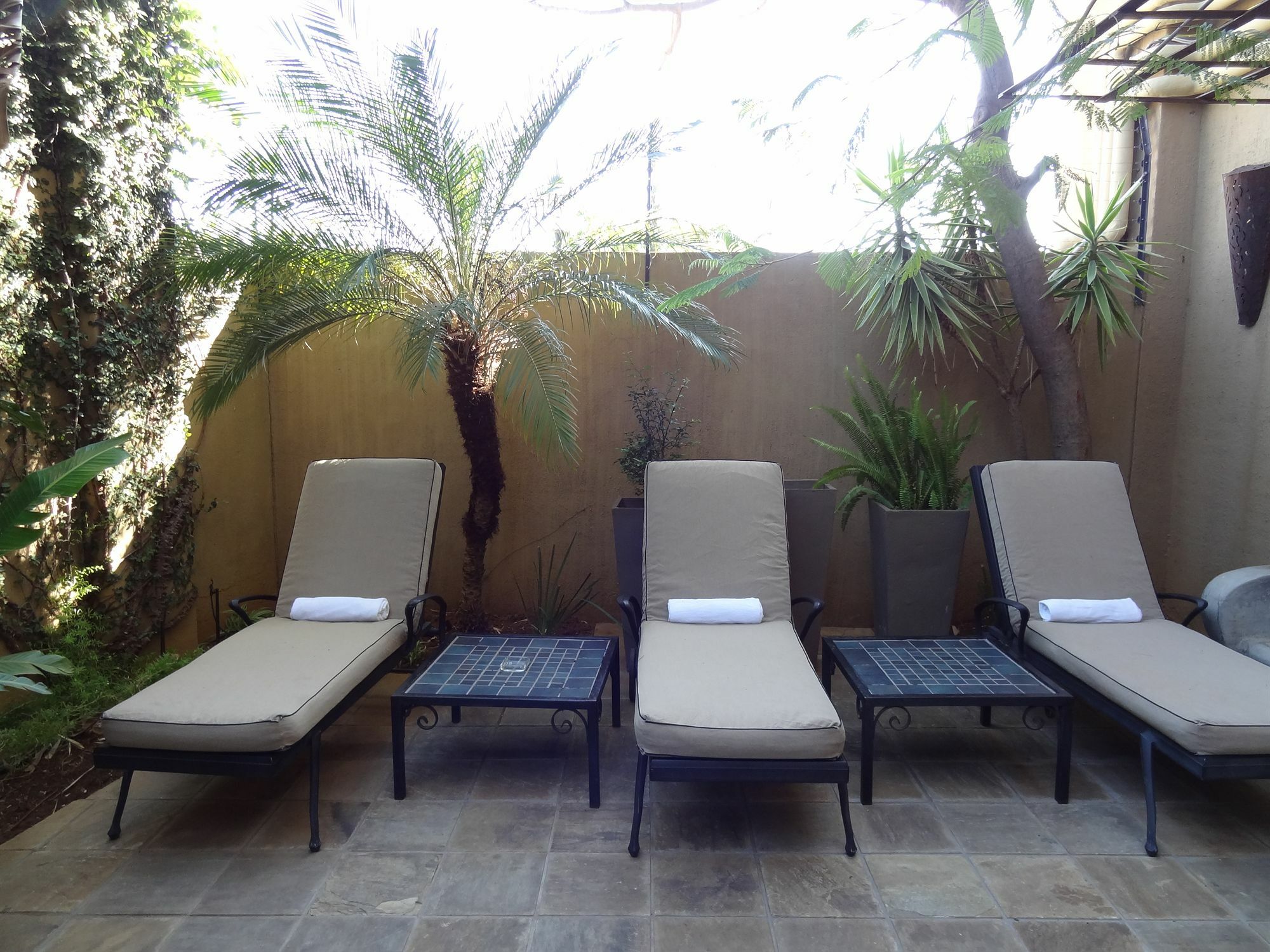 Peermont Mondior Hotel Gaborone Bagian luar foto