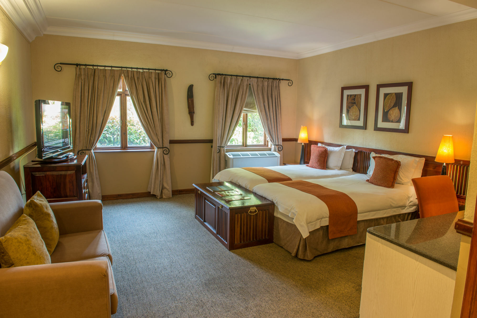 Peermont Mondior Hotel Gaborone Bagian luar foto
